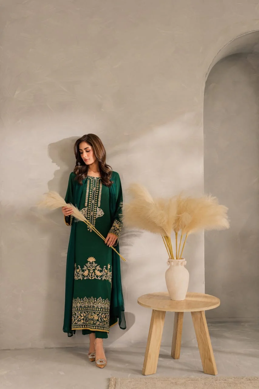 Bella Green LONG LENGHT ( Embroided 3 PCs) - Image 6