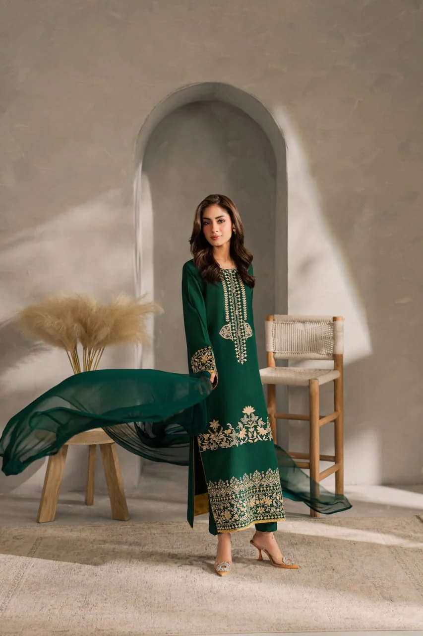 Bella Green LONG LENGHT ( Embroided 3 PCs) - Image 7