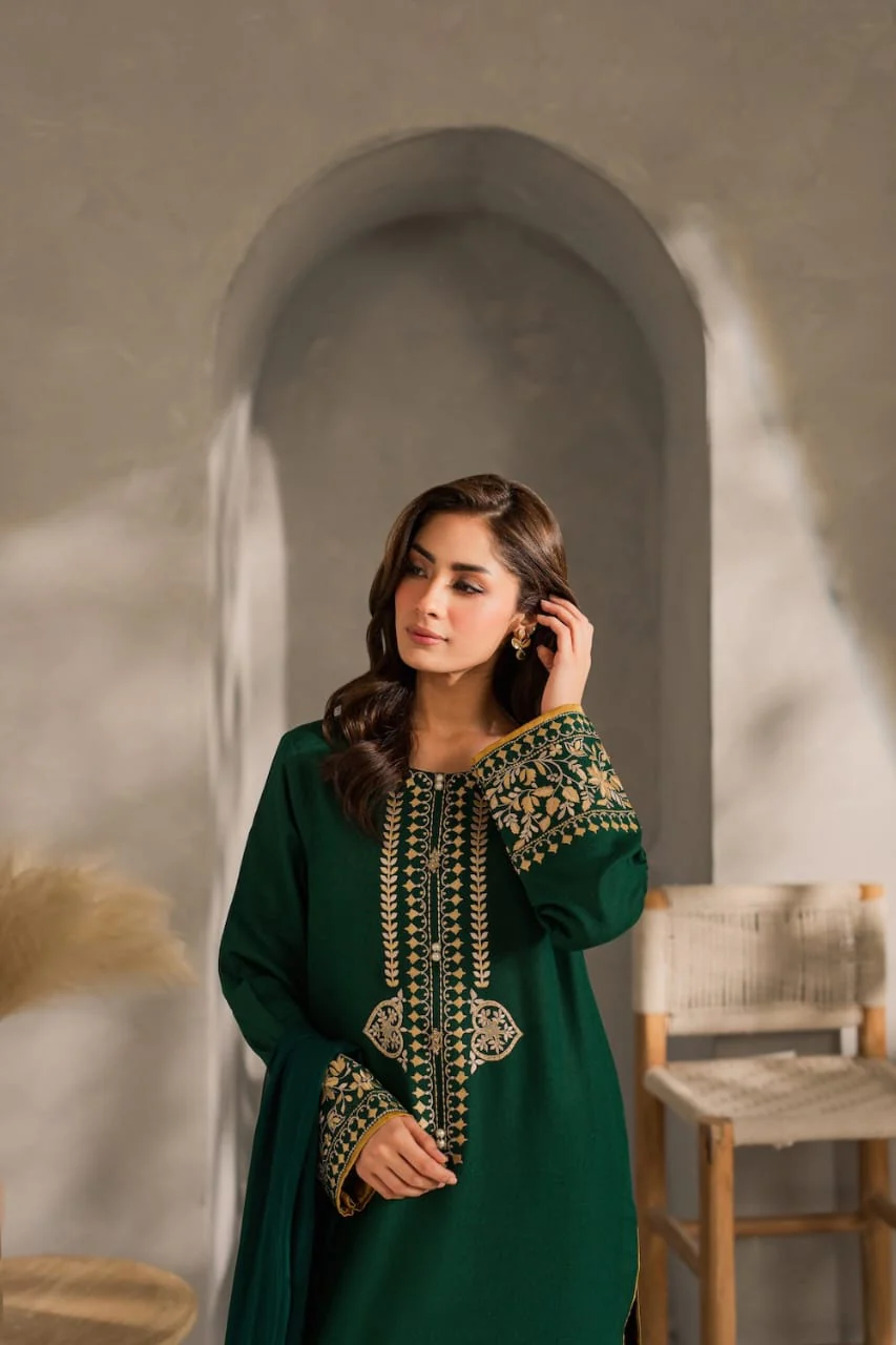 Bella Green LONG LENGHT ( Embroided 3 PCs) - Image 8