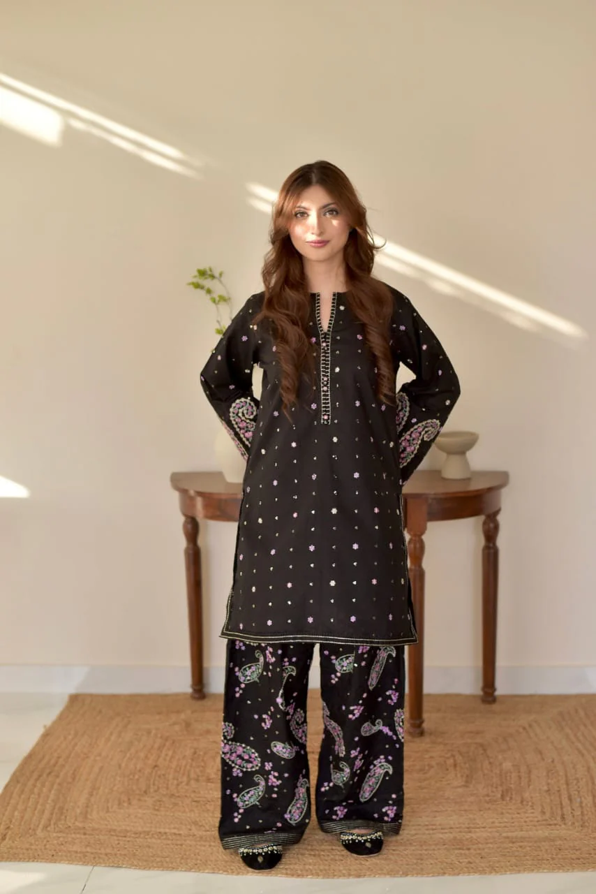 Black Cloud (Embroided 2 PCs) - Image 3