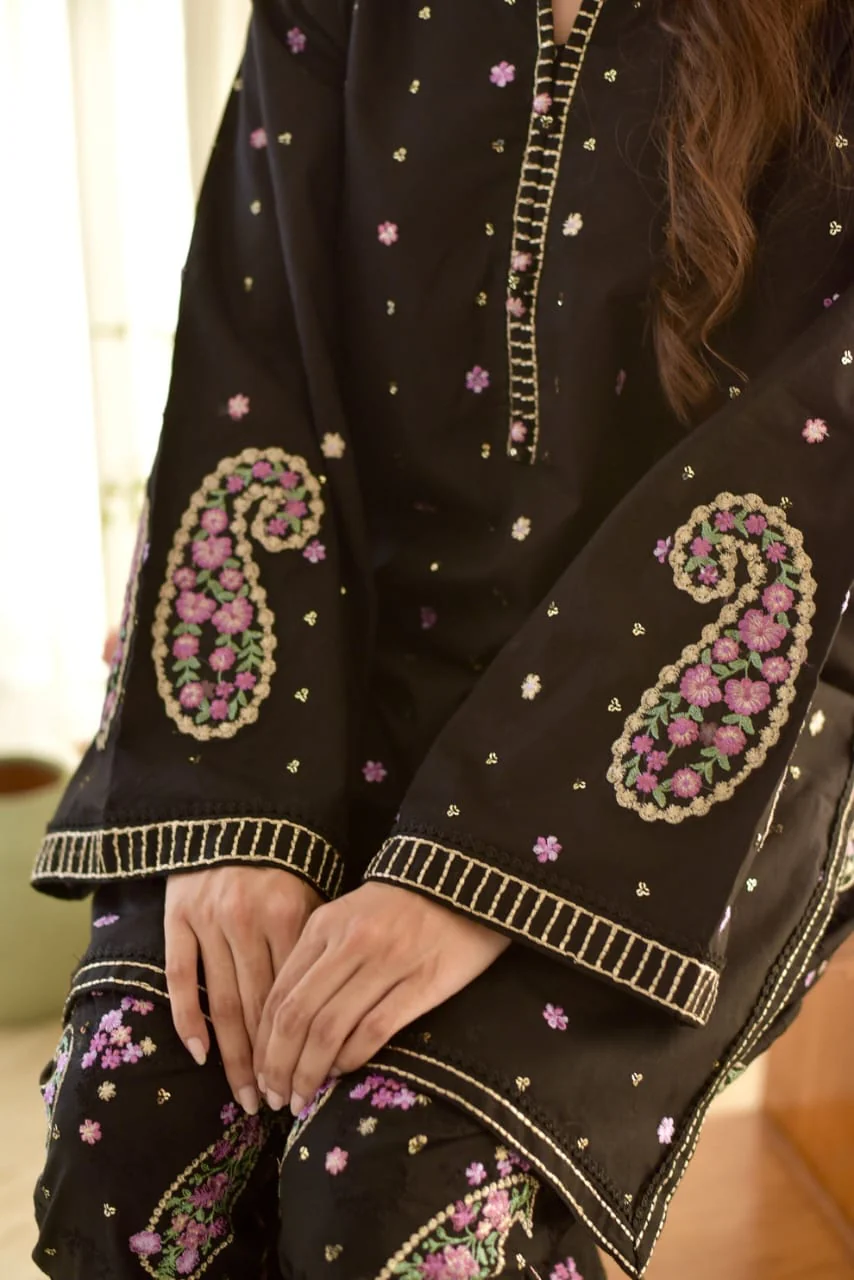 Black Cloud (Embroided 2 PCs) - Image 6