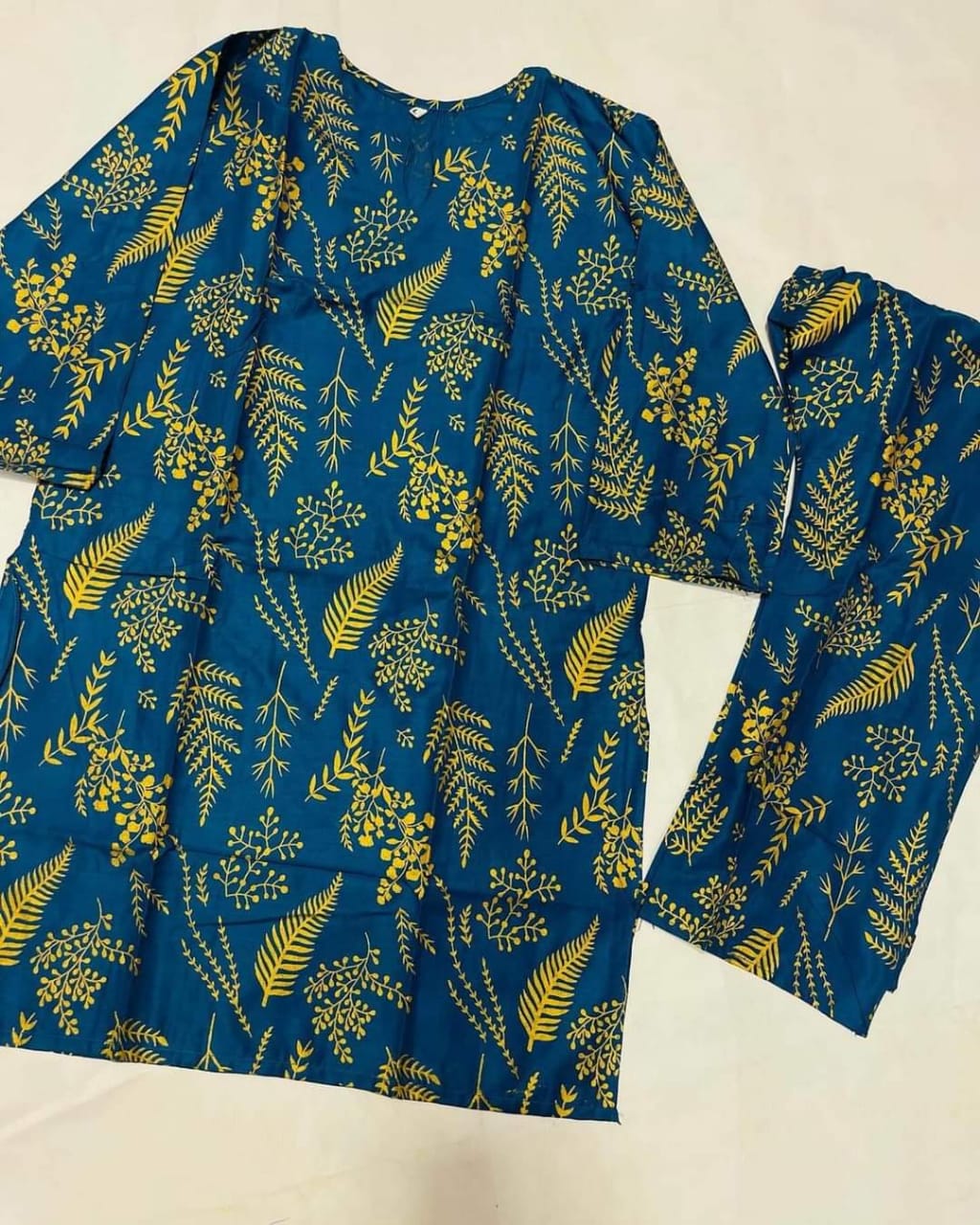 Floral Leaf (Stitched 2 PCs) - Image 12