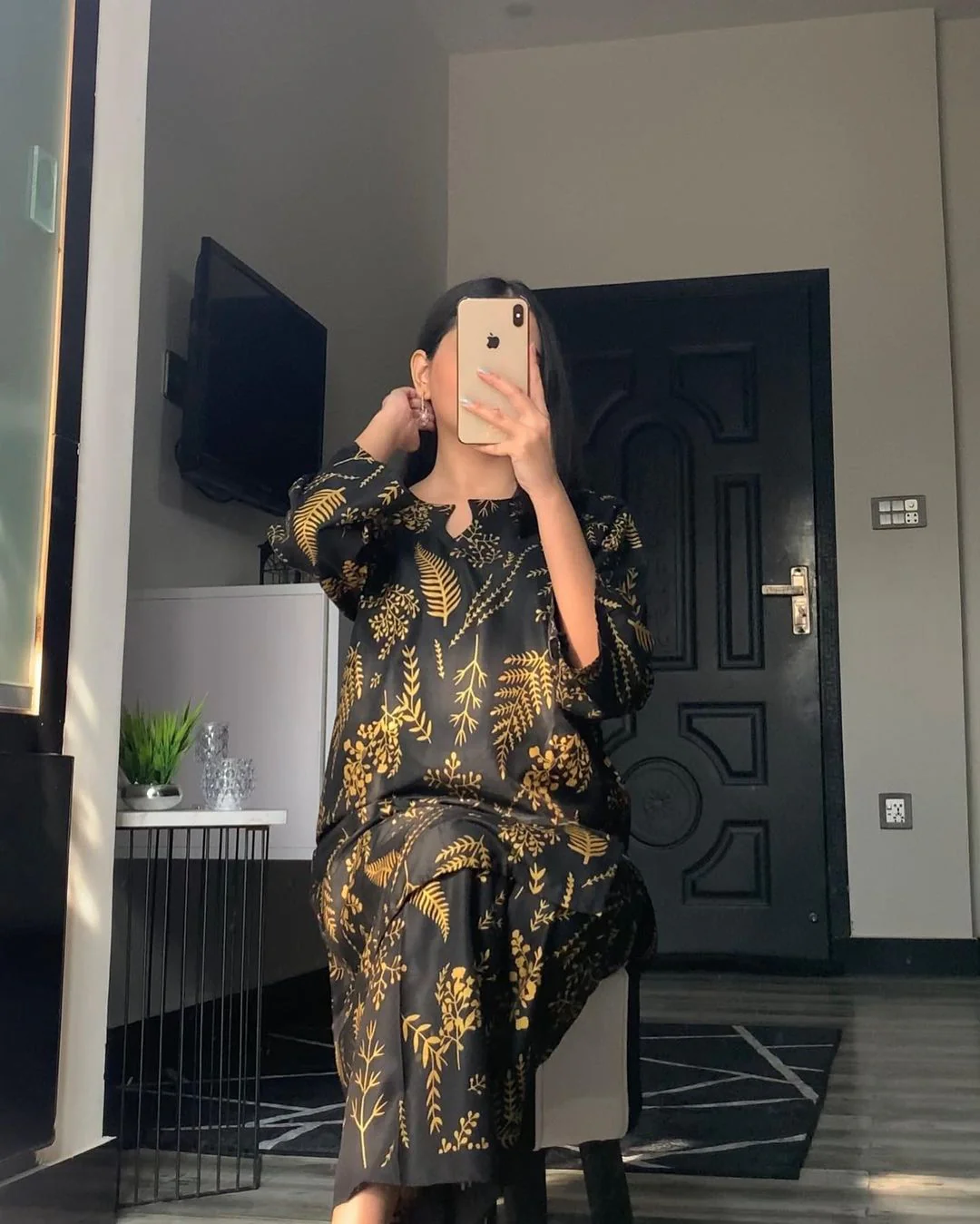 Floral Leaf (Stitched 2 PCs) - Image 3