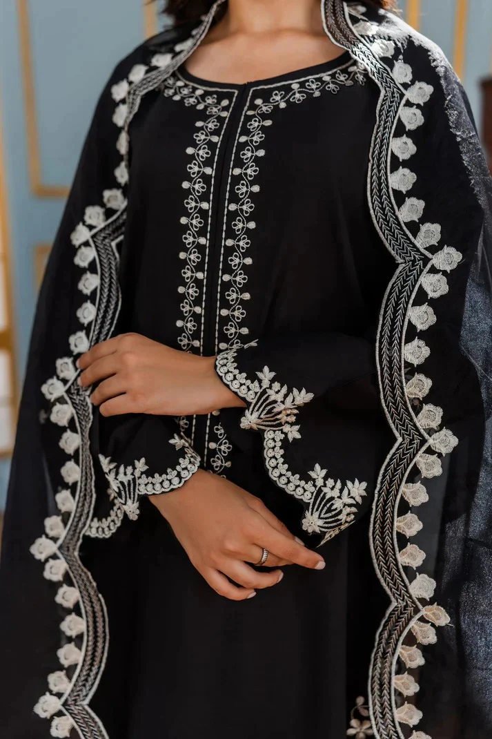 BaTik Long Length (Embroidery 3 Pcs) - Image 4