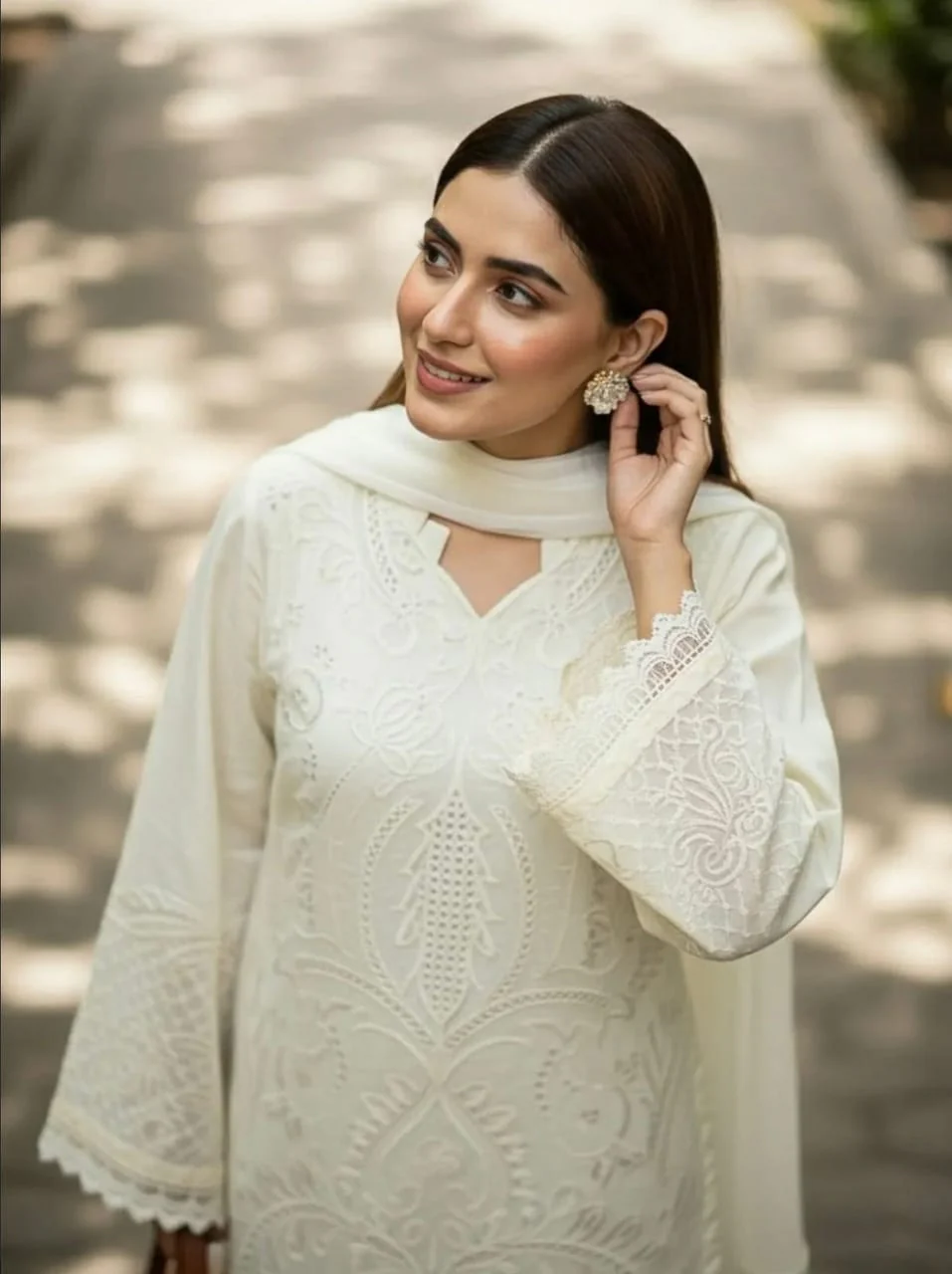 Hoor Embroidered 3-Piece Suit - Image 3