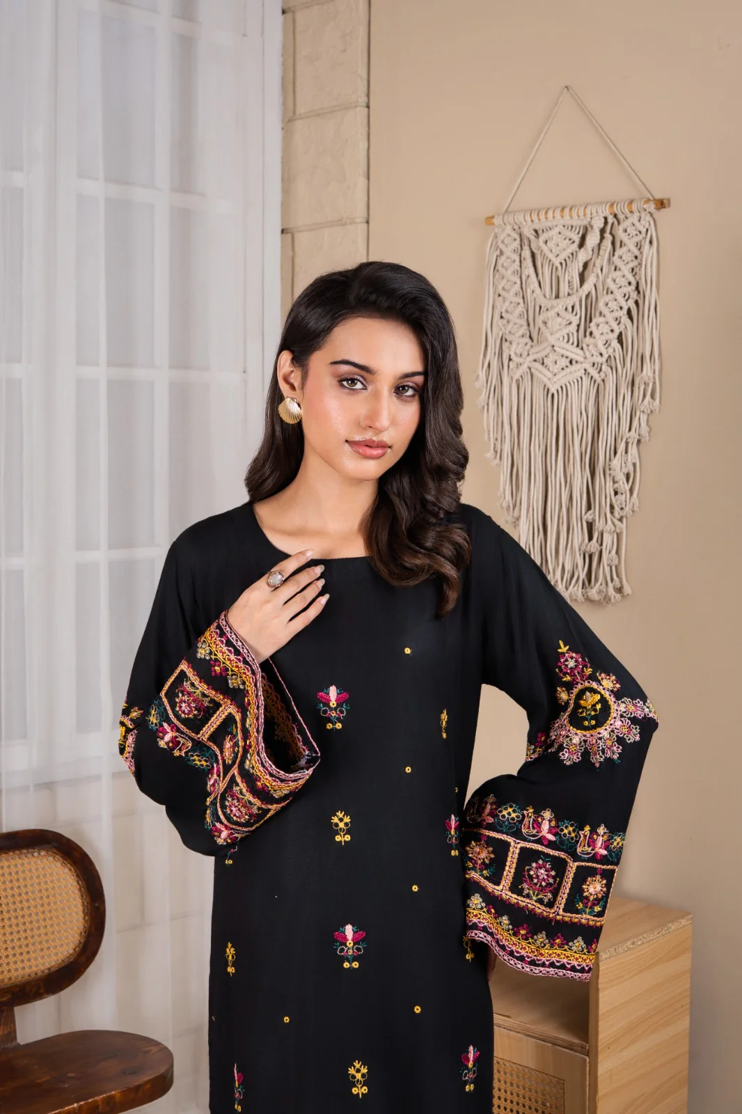 Luna (Embroided 2 PCs) - Image 4