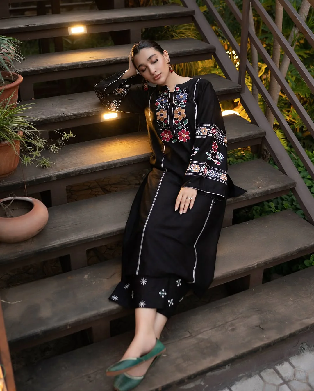 Maya Black (Embroidery 2 Pcs) - Image 7