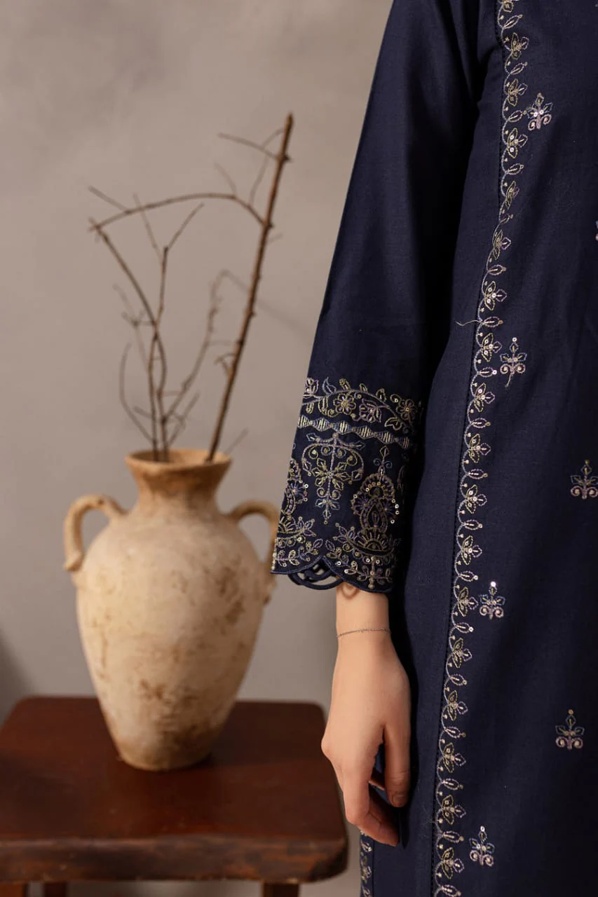 Momal (Embroided 2 PCs) - Image 4