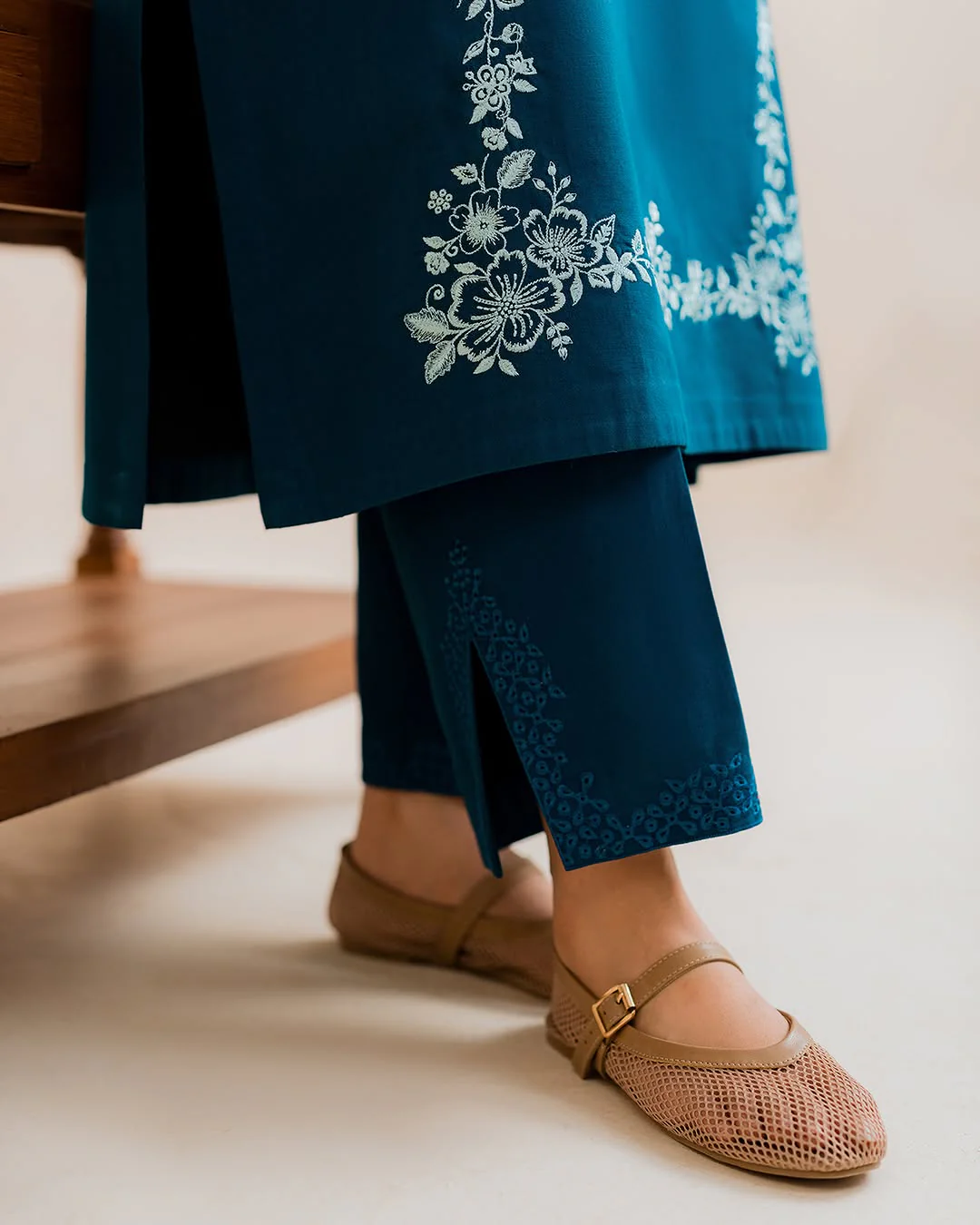 Noor Vol 1 ( Stitched 2 Pcs ) - Image 3