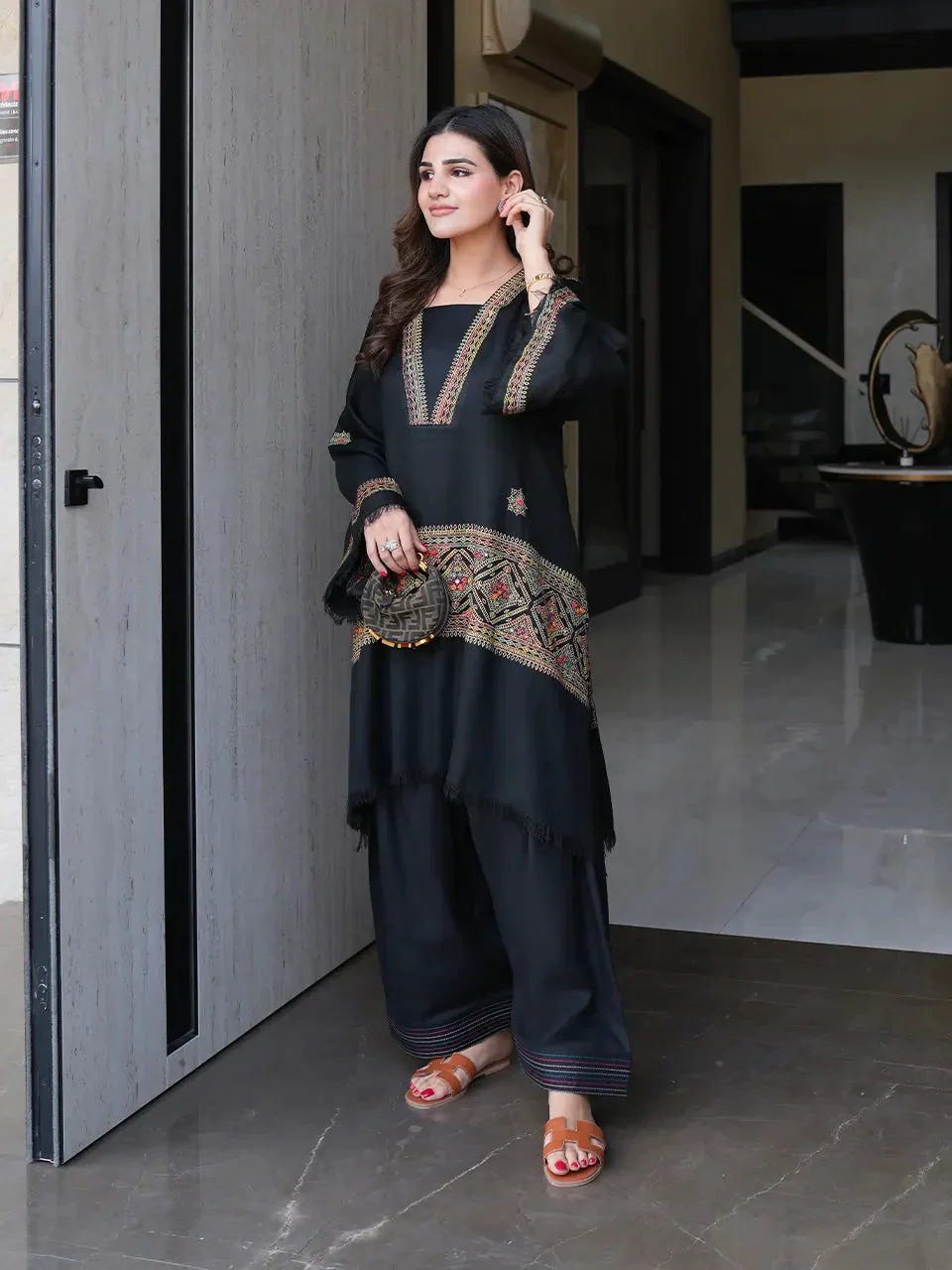 Sheesh (Stitched 2 Pcs) - Image 3