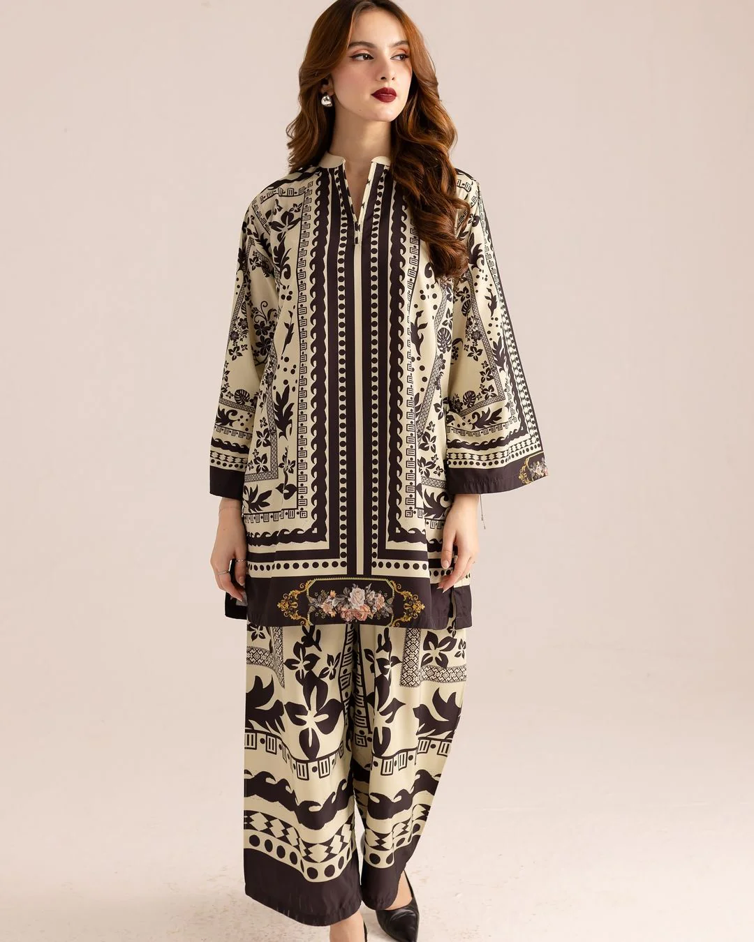 Urwa (Degital Stitched 2 Pcs) - Image 13