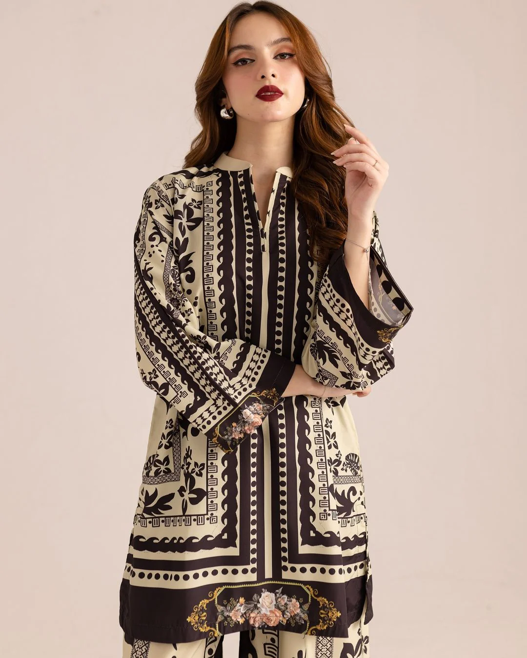 Urwa (Degital Stitched 2 Pcs) - Image 8